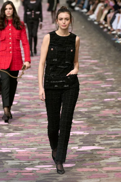 Look 5
